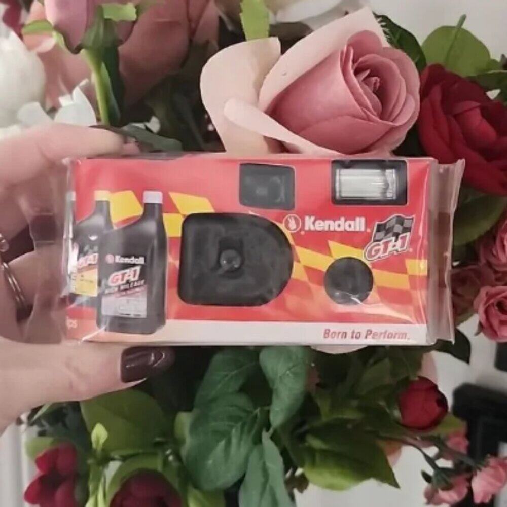 NWT, Kendall GT-1 Vintage Disposable 35mm Film Camera